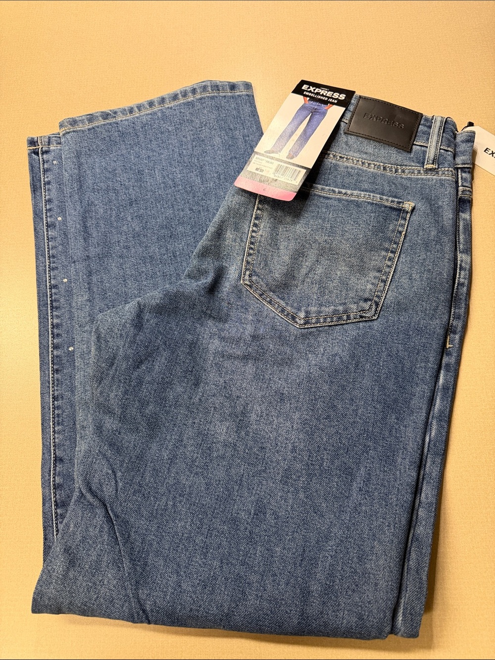 NWT Women’s Express Blue Wide-Leg Jeans with Rhinestone Detail Size 6 - Picture 4 of 5